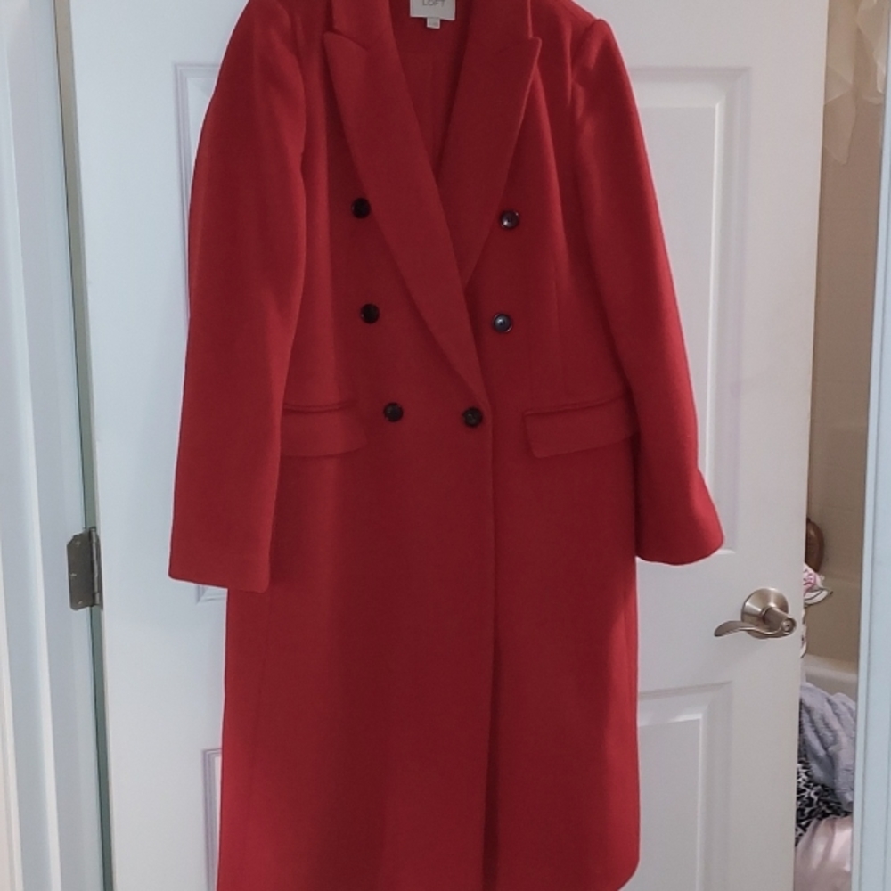 Red coat like newAnnTaylor Loft 2 flap pockets.kick pleat at bottom back lined.w
